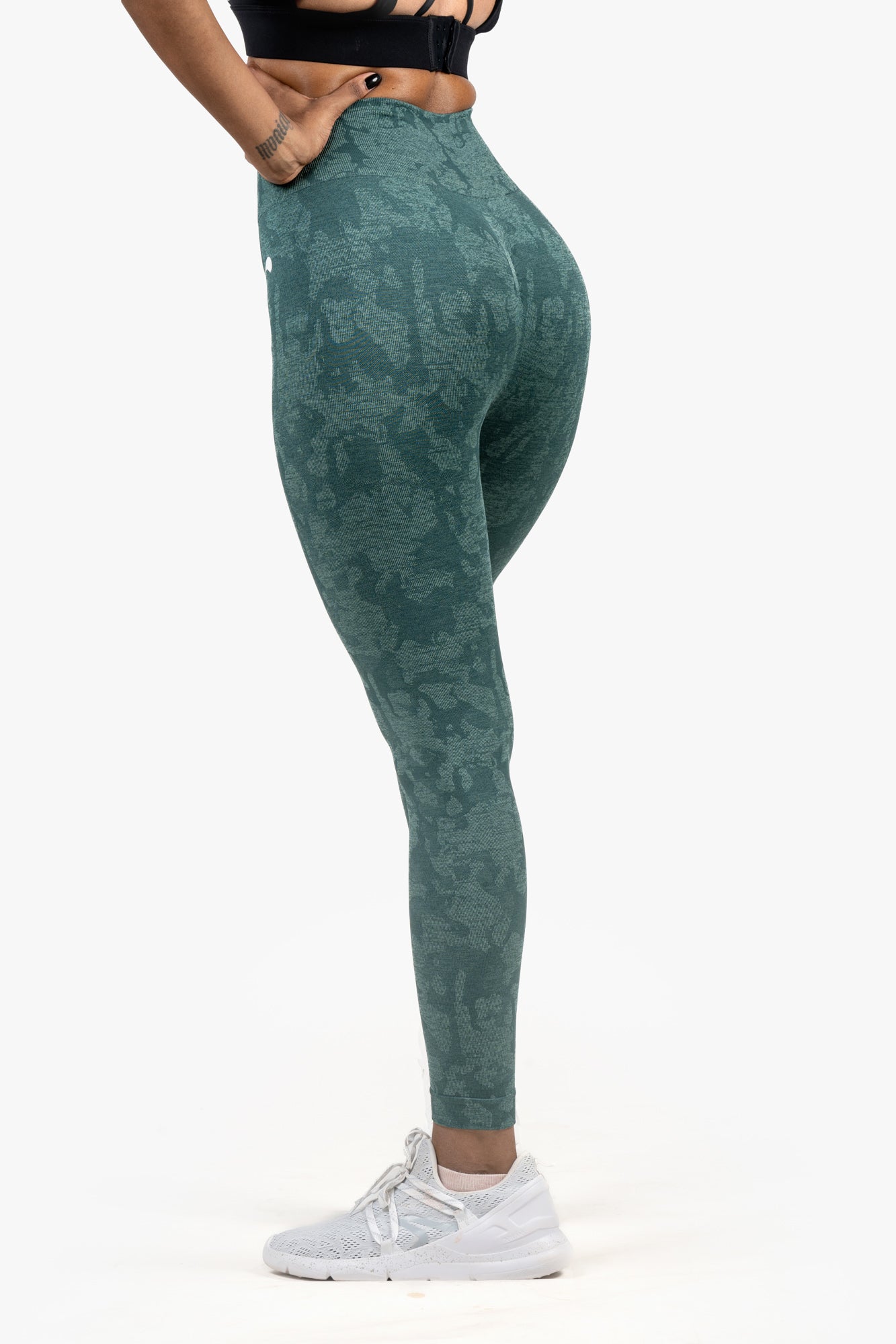 Camo Scrunch Butt Leggings - Pokaba