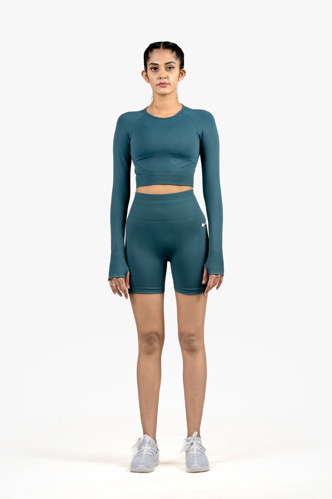 Form Shorts Set - Pokaba